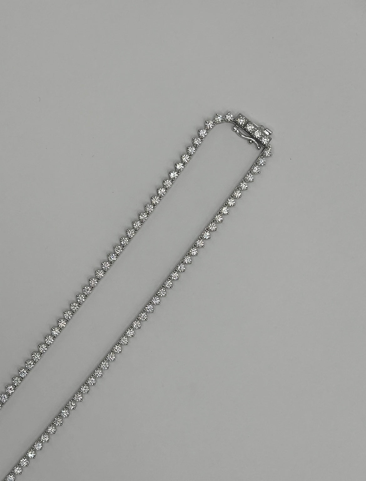 2.5mm 3 Prong Tennis Necklace